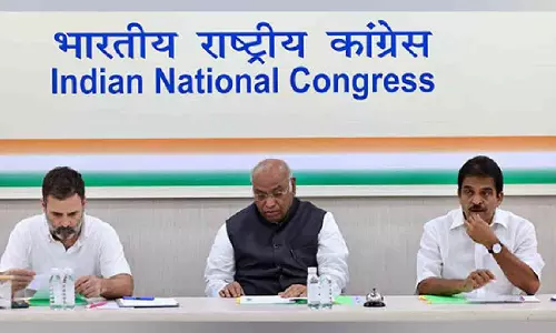 Congress President chairs meeting with partys Jharkhand leaders