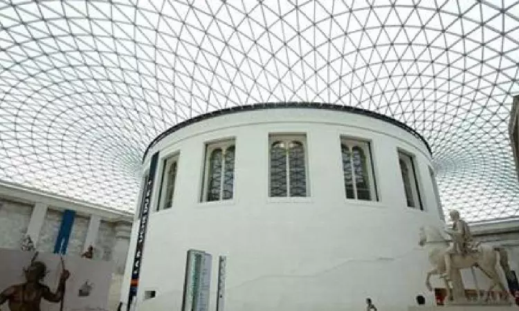 British Museum sacks worker over missing treasures