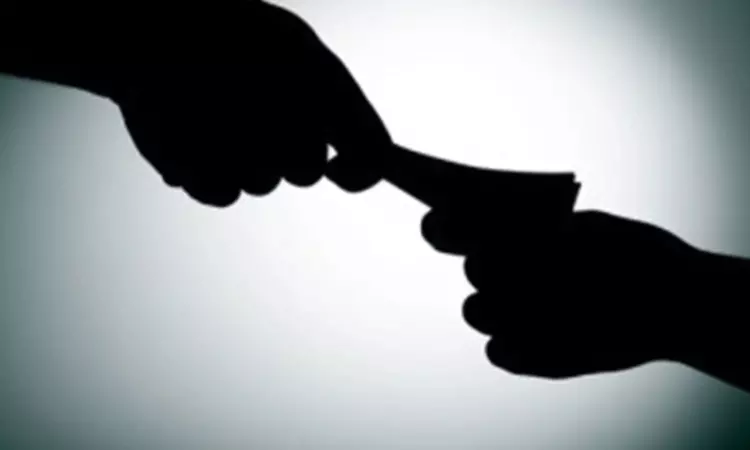 TN Electrical Licensing Board officer held for graft TN Electrical Licensing Board officer held for graft