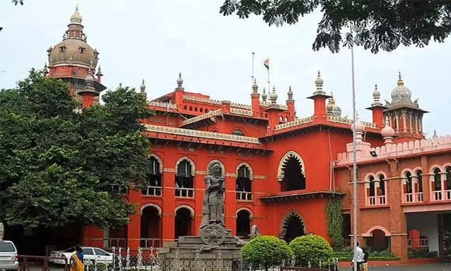 CJ directs TN not to demolish the Vanniar Sangam building