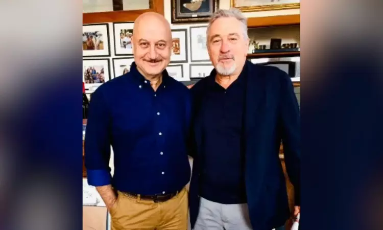 Anupam Kher wishes dearest friend Robert De Niro on his bday