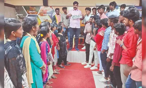 Students in T’kudi amazed by Tamil Brahmi scripts