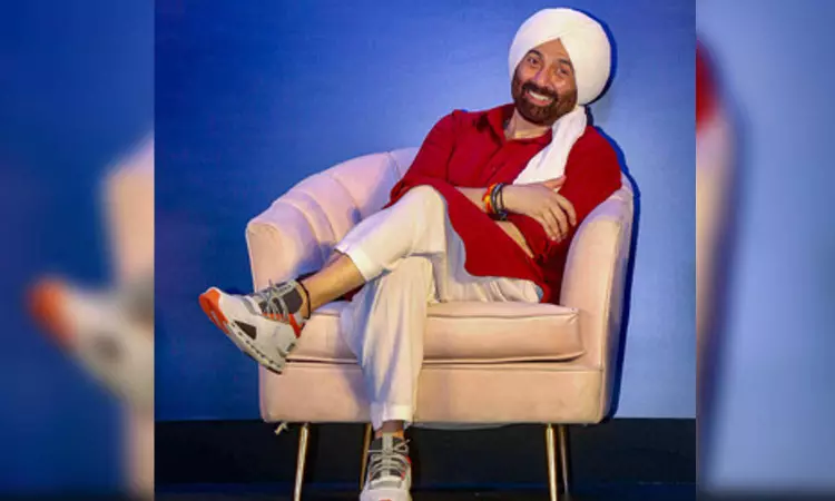 Sunny Deols Gadar 2 crosses Rs 300 crore mark at box office