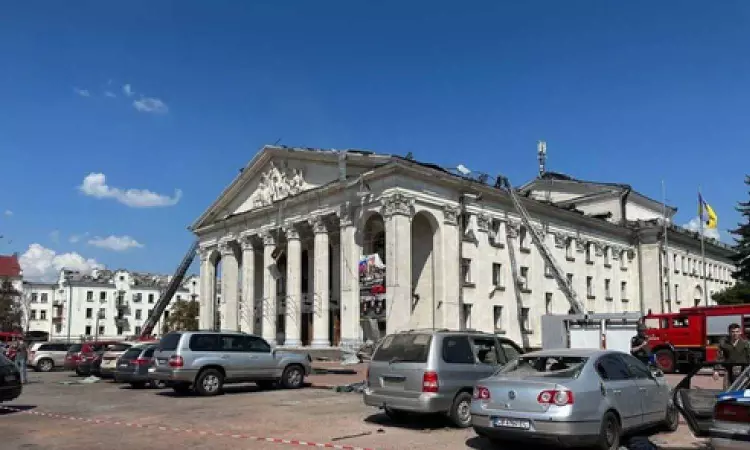 7 killed, dozens injured in missile attack on Ukraines Chernihiv