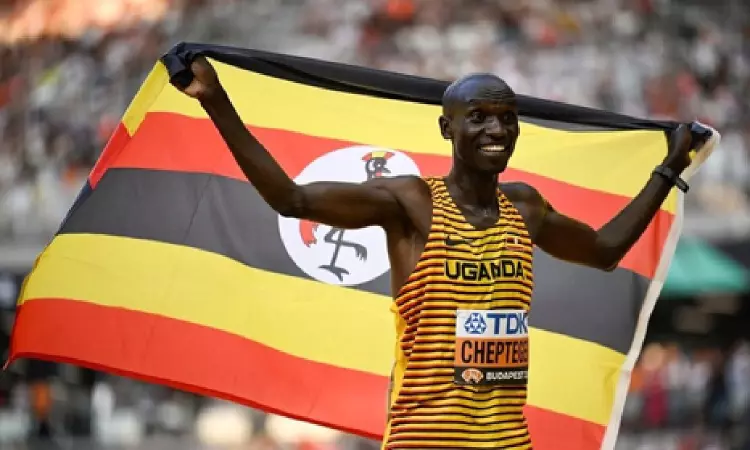Ugandas Cheptegei wins 10,000m world title three times in a row