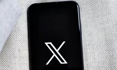 X fixes bug that affected pictures tweeted before 2014
