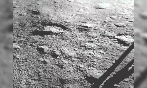 Vikram completes task; Pragyan begins research