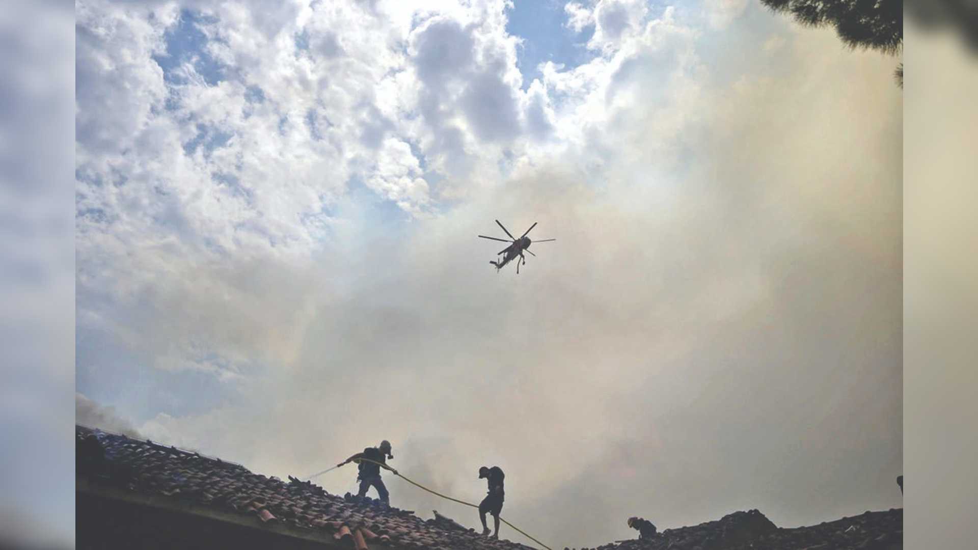 Firefighters, seven planes to put out wildfires in Greece