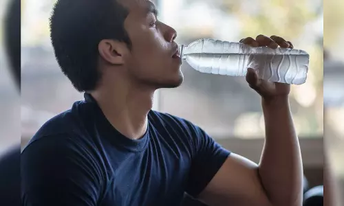 Staying hydrated to overcome body heat