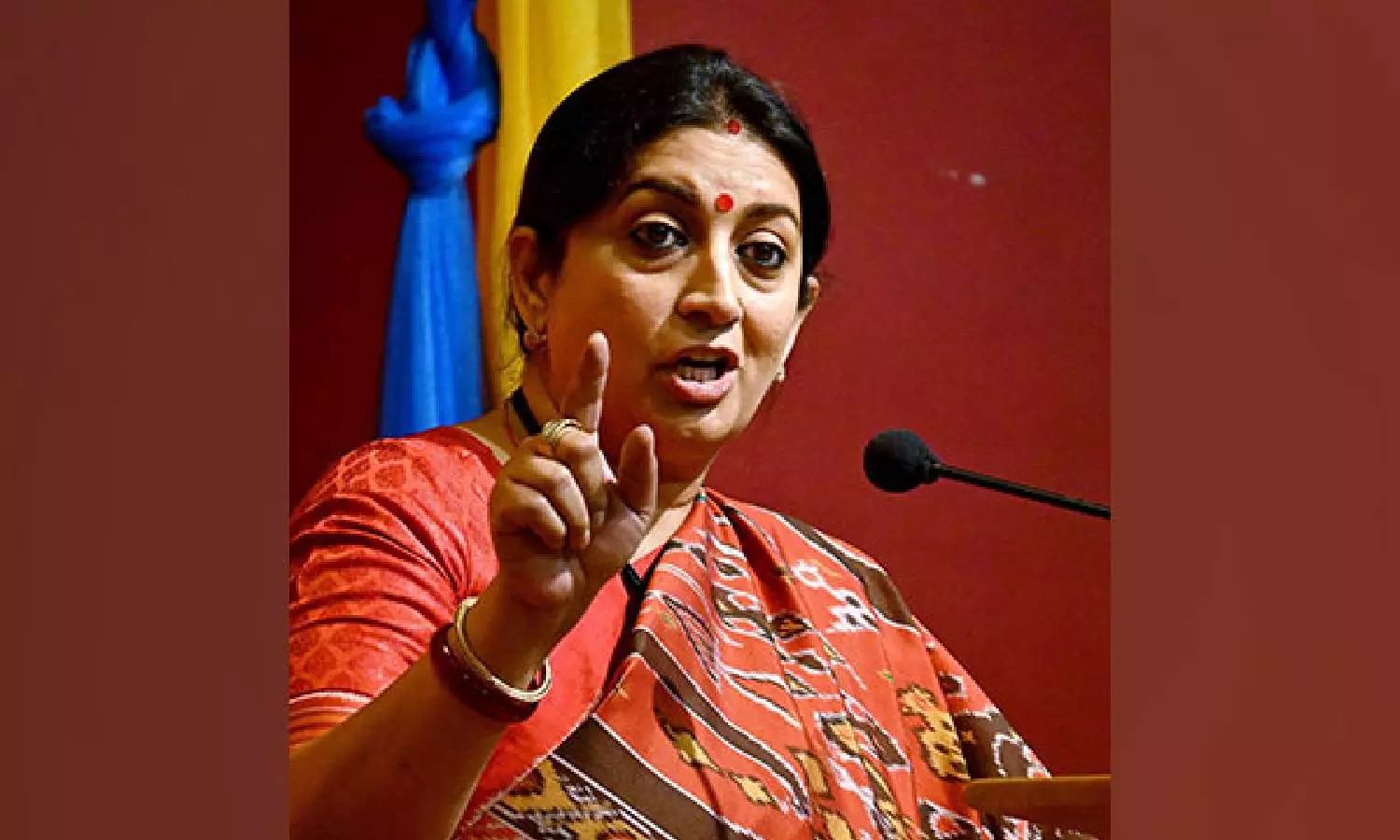 People will not compromise..: Smriti Irani on Rahul contesting from Amethi