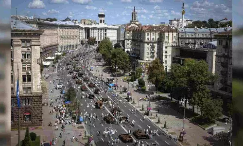 Moscow suspends flights after drone strike