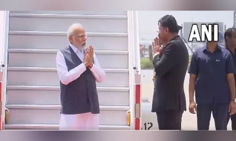 Feel very grateful: PM Modi gets rousing reception on arrival