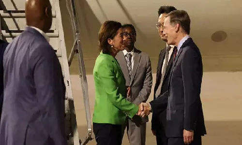 US Commerce Secretary meets Chinese minister in Beijing, discusses trade issues