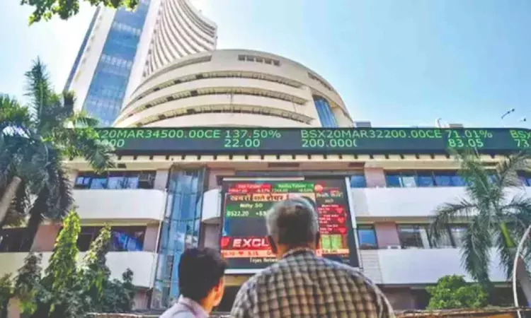 Nifty snaps two-day losing streak to close at 19,306 Nifty snaps two-day losing streak to close at 19,306