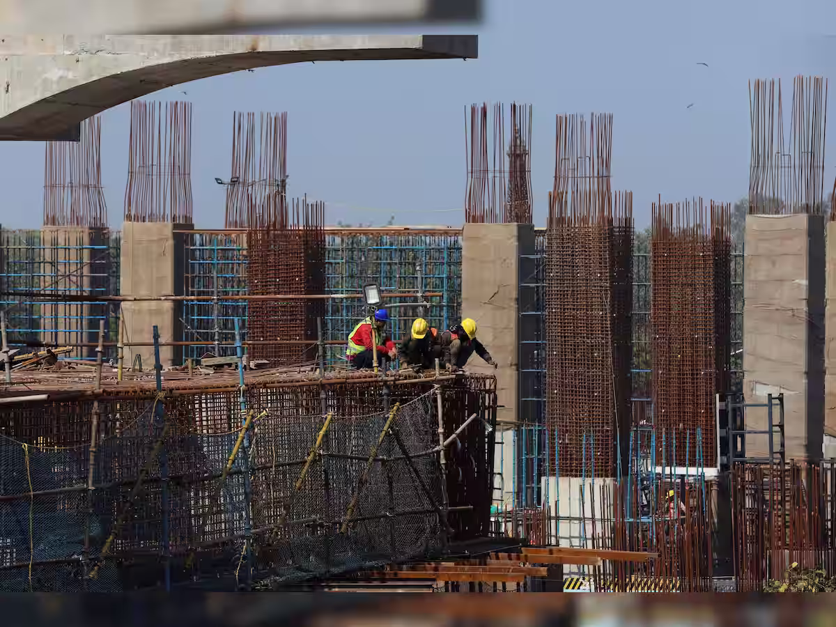 Gensol Engineering bags Rs 102 crore worth projects in Dubai