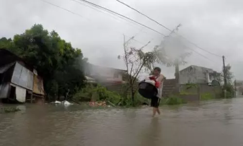 Super typhoon Saola affects nearly 200,000 in Philippines