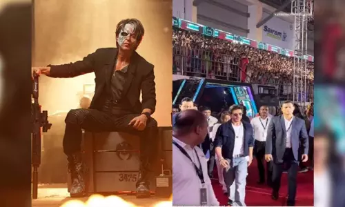 SRK attends Jawan pre-release event, fans share their excitement