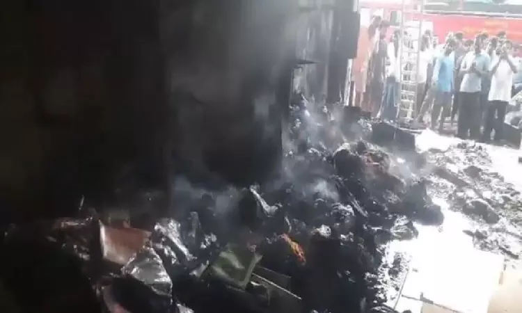 AP: Fire breaks out in Srikakulam shopping mall