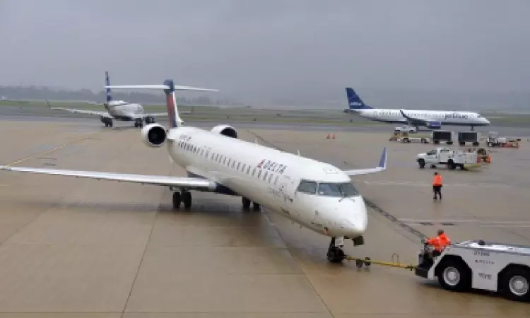 11 people hospitalised after severe turbulence on Milan-Atlanta Delta flight