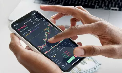 Indian stock indices largely steady on Thursday