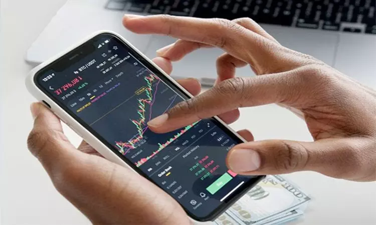 Indian stock indices largely steady on Thursday