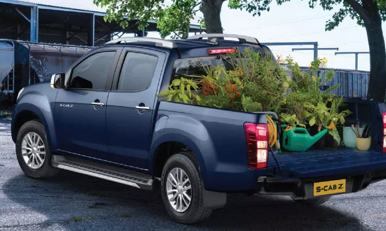 Isuzu Motors launches crew cab pickup variant Isuzu Motors launches crew cab pickup variant