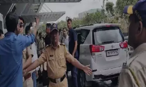 Maharashtra: Rahul Gandhi arrives at venue of INDIA meeting in Mumbai