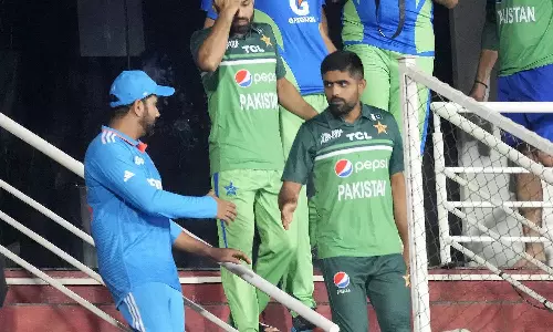 Lack of buzz for Indo-Pak game raises eyebrows Lack of buzz for Indo-Pak game raises eyebrows