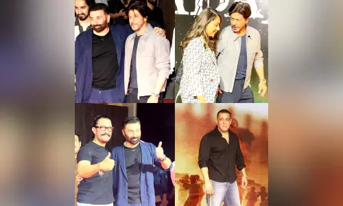 Gadar 2 bash: SRK, Gauri walk hand-in-hand; Salman, Aamir pose together