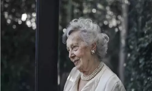 Women are less happy than men: Psychologist