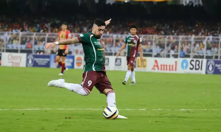 132nd Durand Cup: 10-man Mohun Bagan beat archrivals East Bengal, crowned champions 132nd Durand Cup: 10-man Mohun Bagan beat archrivals East Bengal, crowned champions