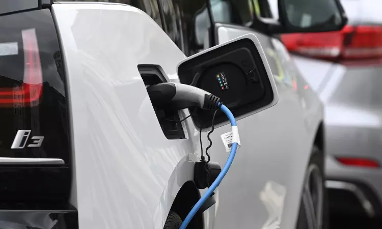 HPCL, Tata Motors ink EV charging pact HPCL, Tata Motors ink EV charging pact