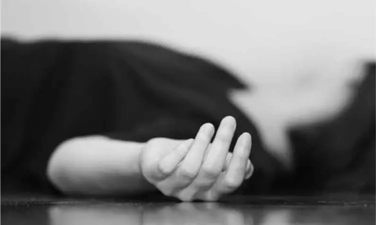 Sr citizen waiting at grievance day meet dies at Collectorate Sr citizen waiting at grievance day meet dies at Collectorate