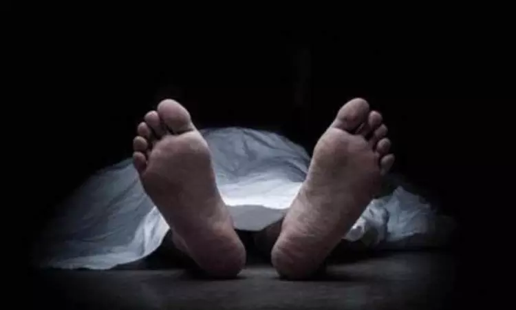 Gang hurls country bombs, hacks 25-yr-old history-sheeter to death