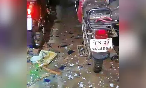 Country bomb hurled at house in Vaniyambadi, no casualties reported