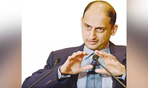 RBI resisted govt push for Rs 3 L cr transfer in 2018: Viral Acharya