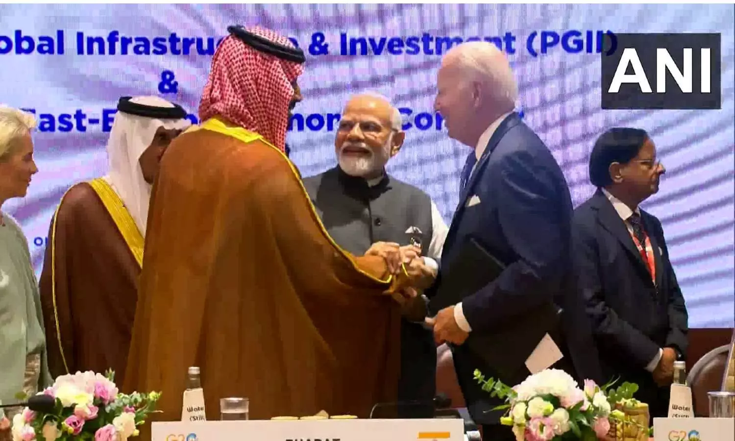 Handshake by Prime Minister Narendra Modi, US... ... G20 Summit live updates: Delegates arrive to attend special dinner hosted by Prez Murmu Handshake by Prime Minister Narendra Modi, US... ... G20 Summit live updates: Delegates arrive to attend special dinner hosted by Prez Murmu