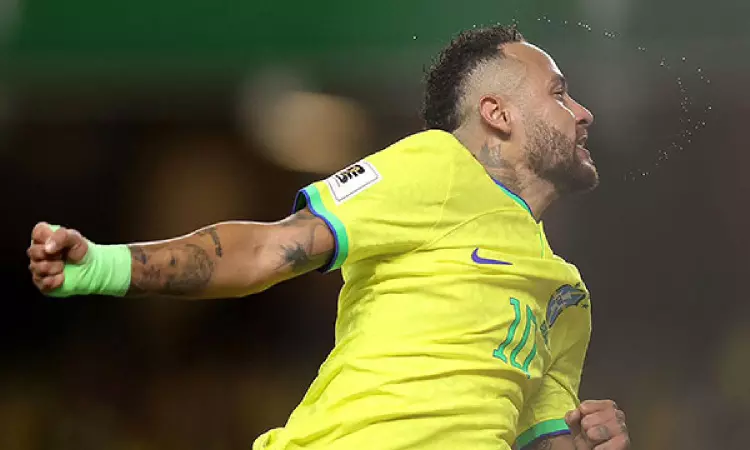 Neymar dethrones Pele to become Brazils all-time leading scorer Neymar dethrones Pele to become Brazils all-time leading scorer