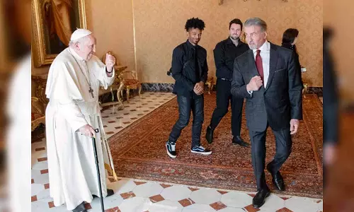 Sylvester Stallone meets Pope Francis in Vatican city