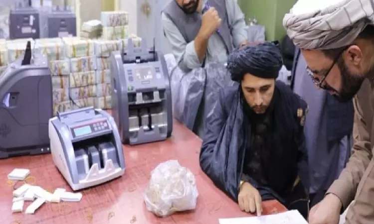 Afghanistan: Central Bank to ban use of Pakistani currency soon