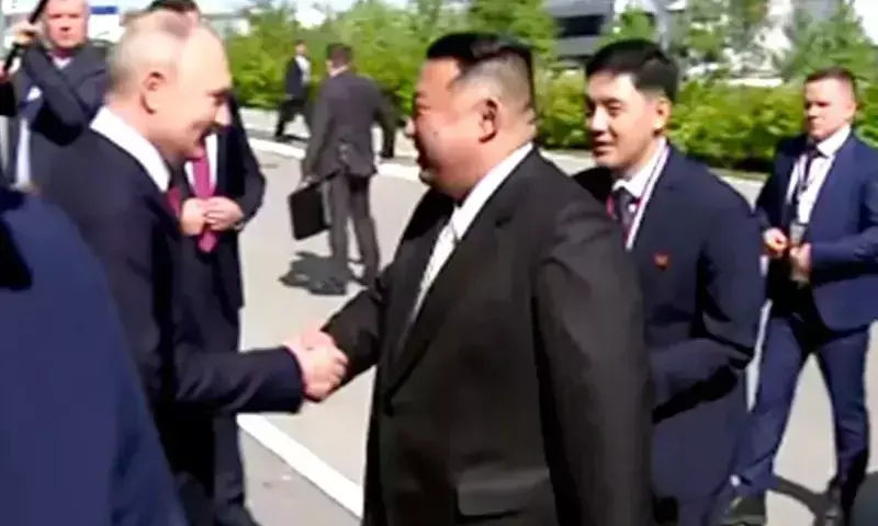 Kim, Putin meet at Vostochny spaceport in Russia Kim, Putin meet at Vostochny spaceport in Russia