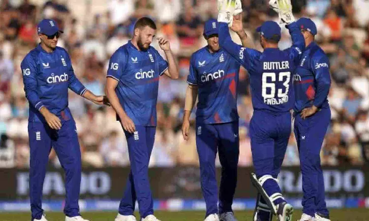 New Zealand wins the toss and bowls first against England in 3rd ODI
