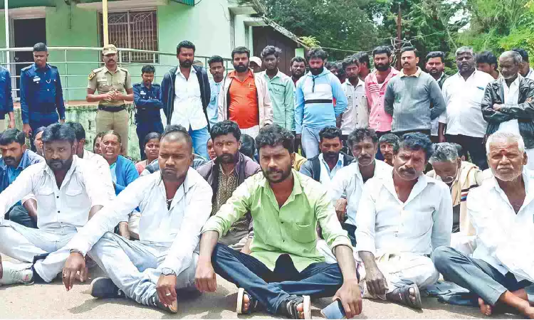 Foresters foisted case on insane man, allege villagers