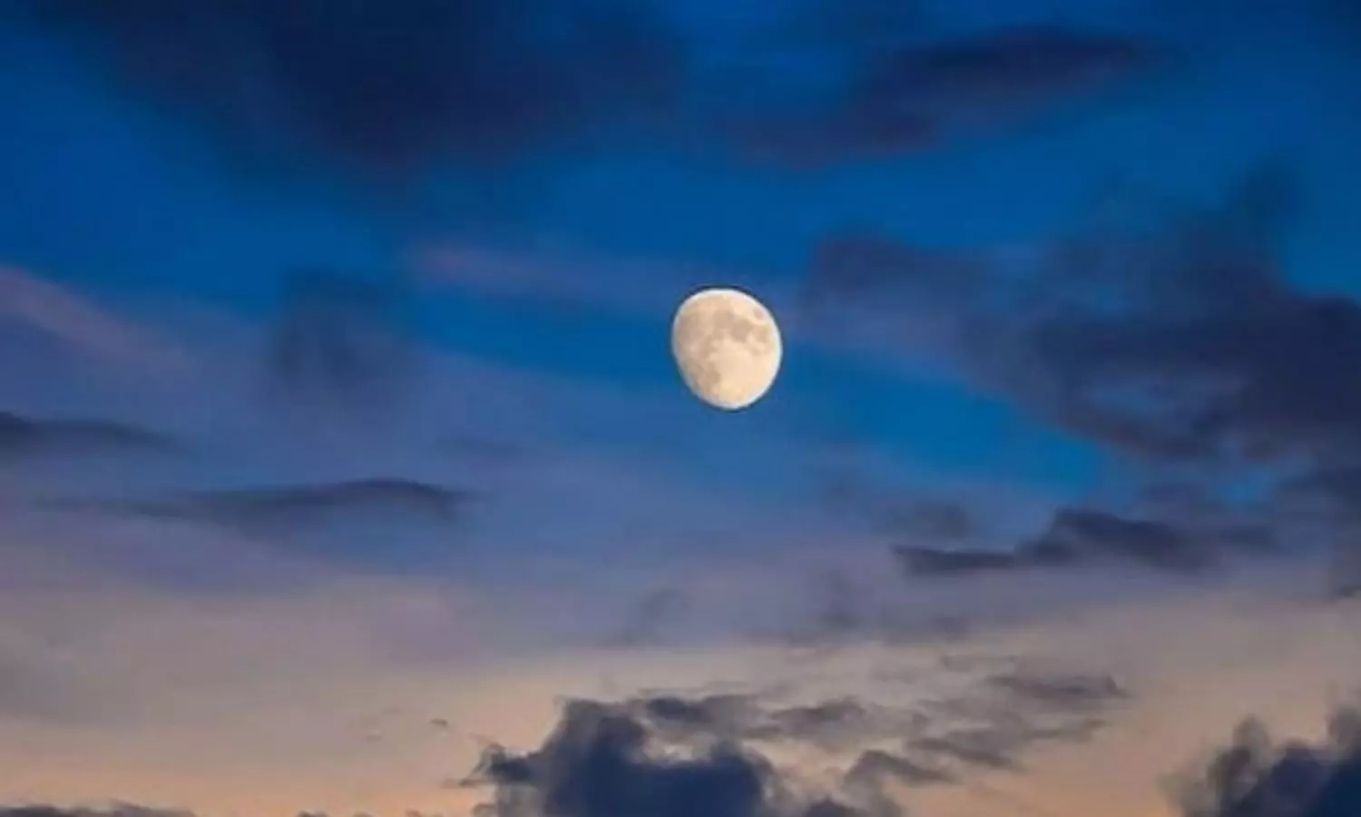 Electrons from Earth may be producing water on Moon: Study