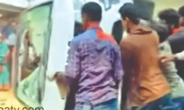 DeTect: Old video falsely shared as that of MLA being thrashed