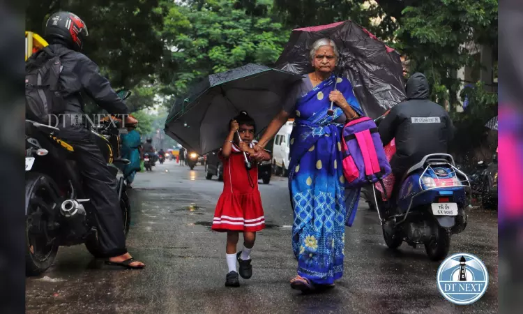 Streets of Tambaram flooded with water following heavy rains on Sunday night