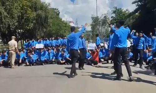 Manipur: 34 injured during massive students protest against killing of 2 students by armed men