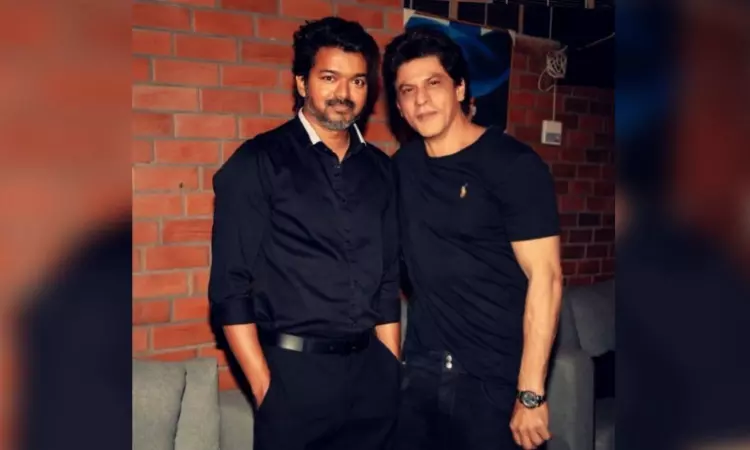 Love you too, Vijay wishes Shah Rukh Khan for Jawan success