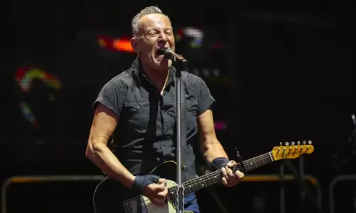 Bruce Springsteen postpones all 2023 tour dates until 2024