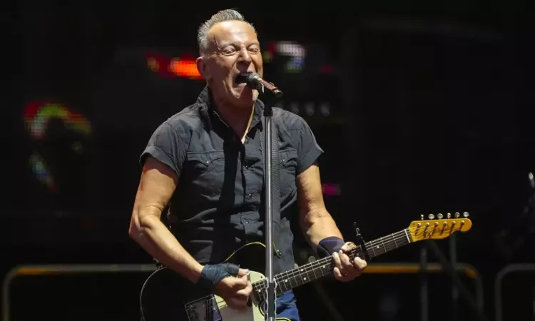 Bruce Springsteen postpones all 2023 tour dates until 2024 Bruce Springsteen postpones all 2023 tour dates until 2024